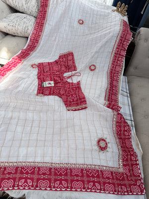 Women’s Off-White Linen Blend Saree with Red Bandhani Print Border & Matching Blouse, Festive Indian Saree, S- 3095
