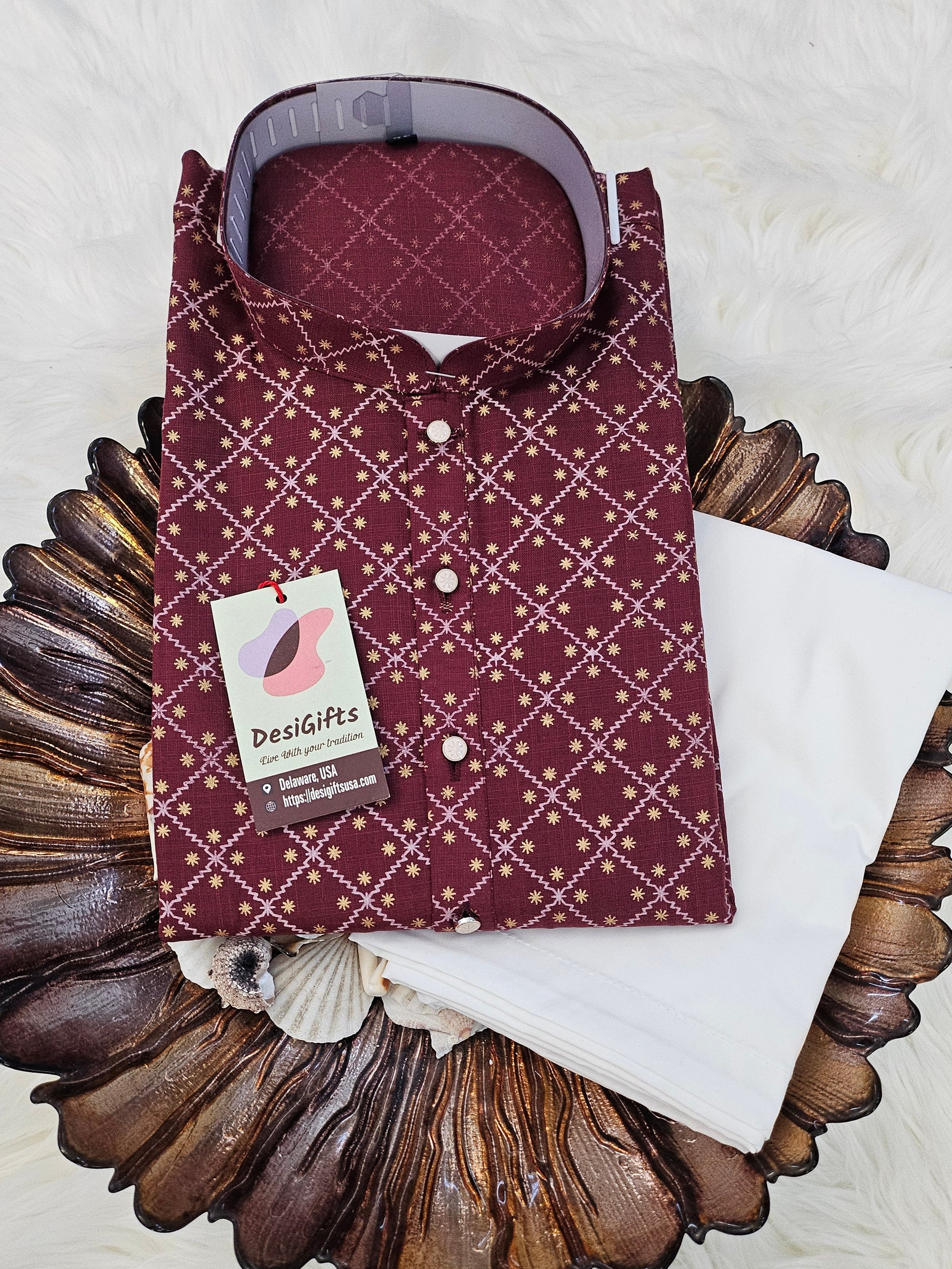 Maroon Shade with Checkerboard Design  2 Piece Cotton Kurta Pajama Set, Man -1712