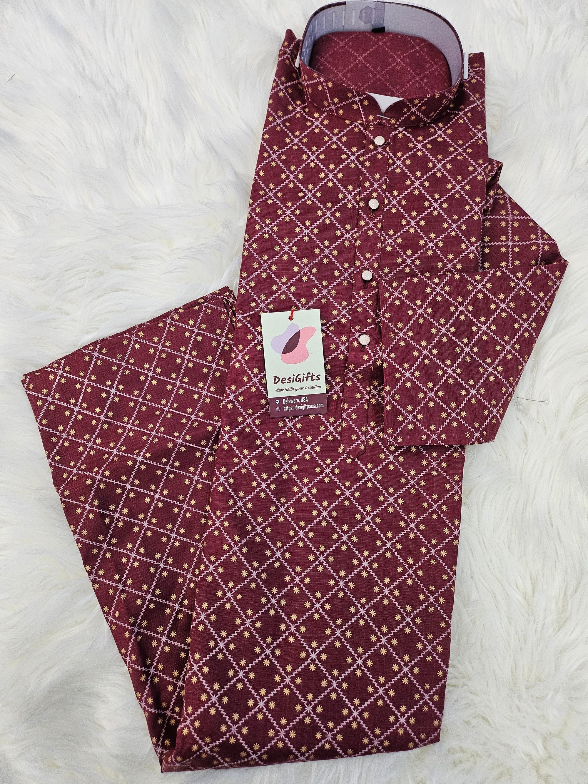 Maroon Shade with Checkerboard Design  2 Piece Cotton Kurta Pajama Set, Man -1712