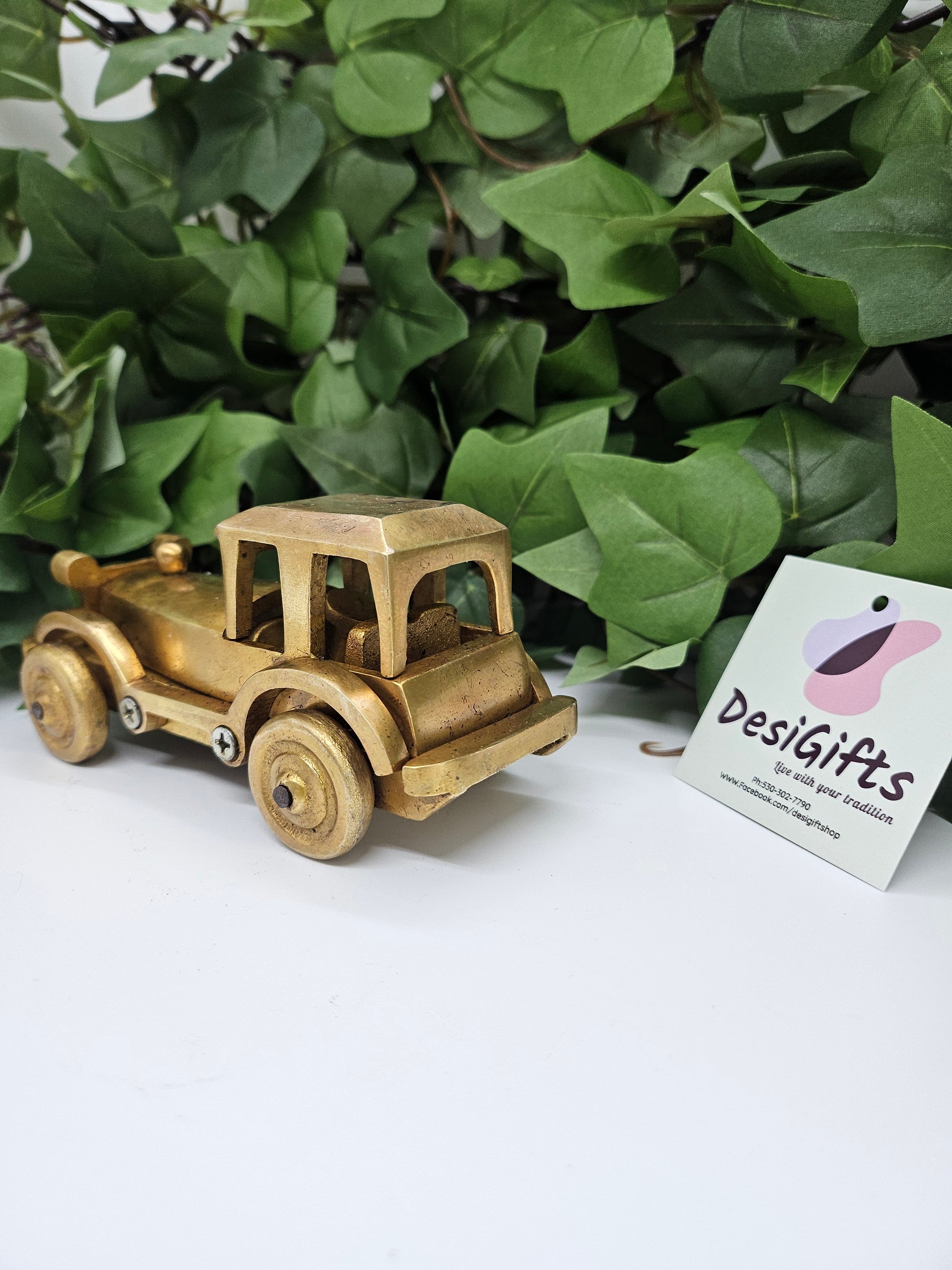 5" Vintage Car in Brass, Brass Decorative Auto Showpiece Gift, Auto- 1782