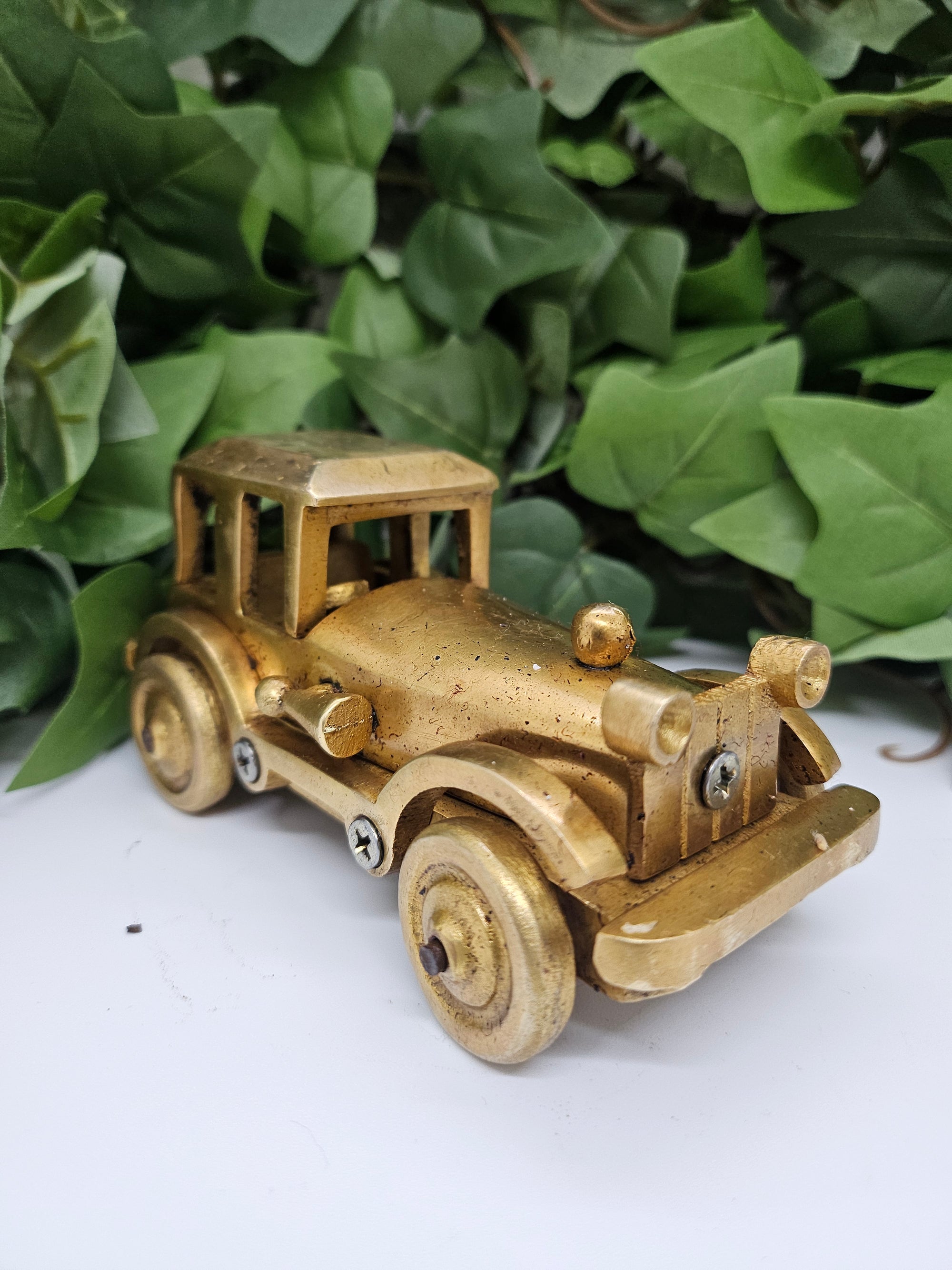 5" Vintage Car in Brass, Brass Decorative Auto Showpiece Gift, Auto- 1782