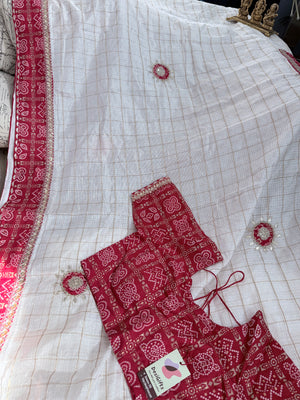 Women’s Off-White Linen Blend Saree with Red Bandhani Print Border & Matching Blouse, Festive Indian Saree, S- 3095