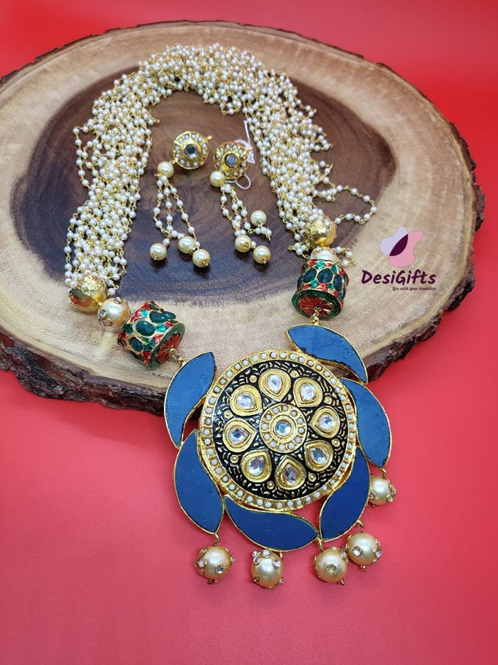 Jaipuri Takkar Kundan Pendant With Pearls Necklace Set, NKT# 332