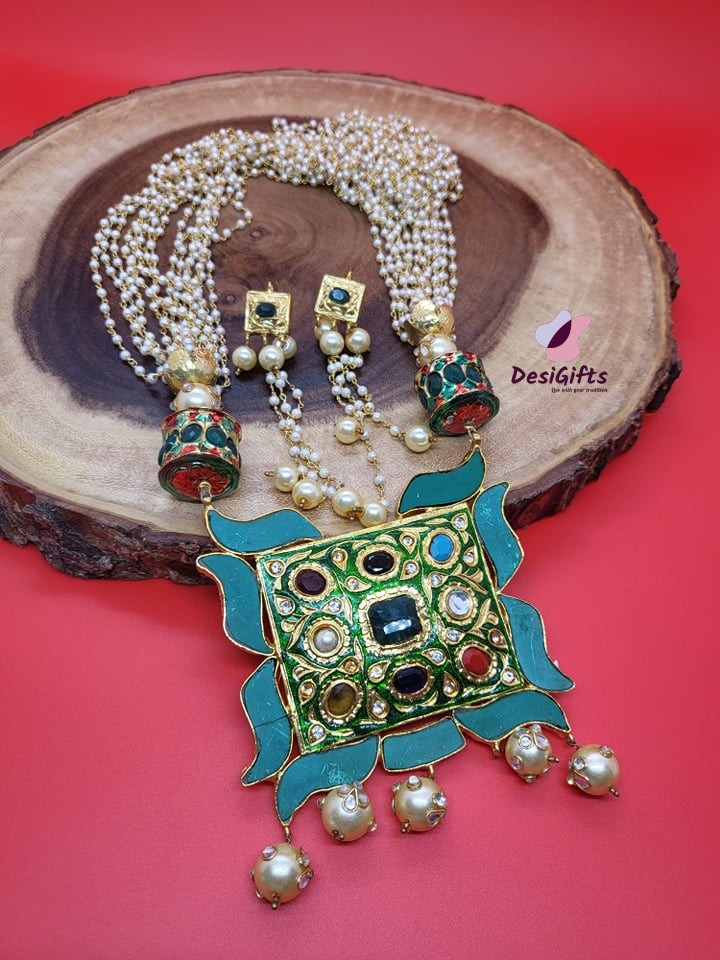 Jaipuri Takkar Kundan Pendant With Pearls Necklace Set, NKT# 333