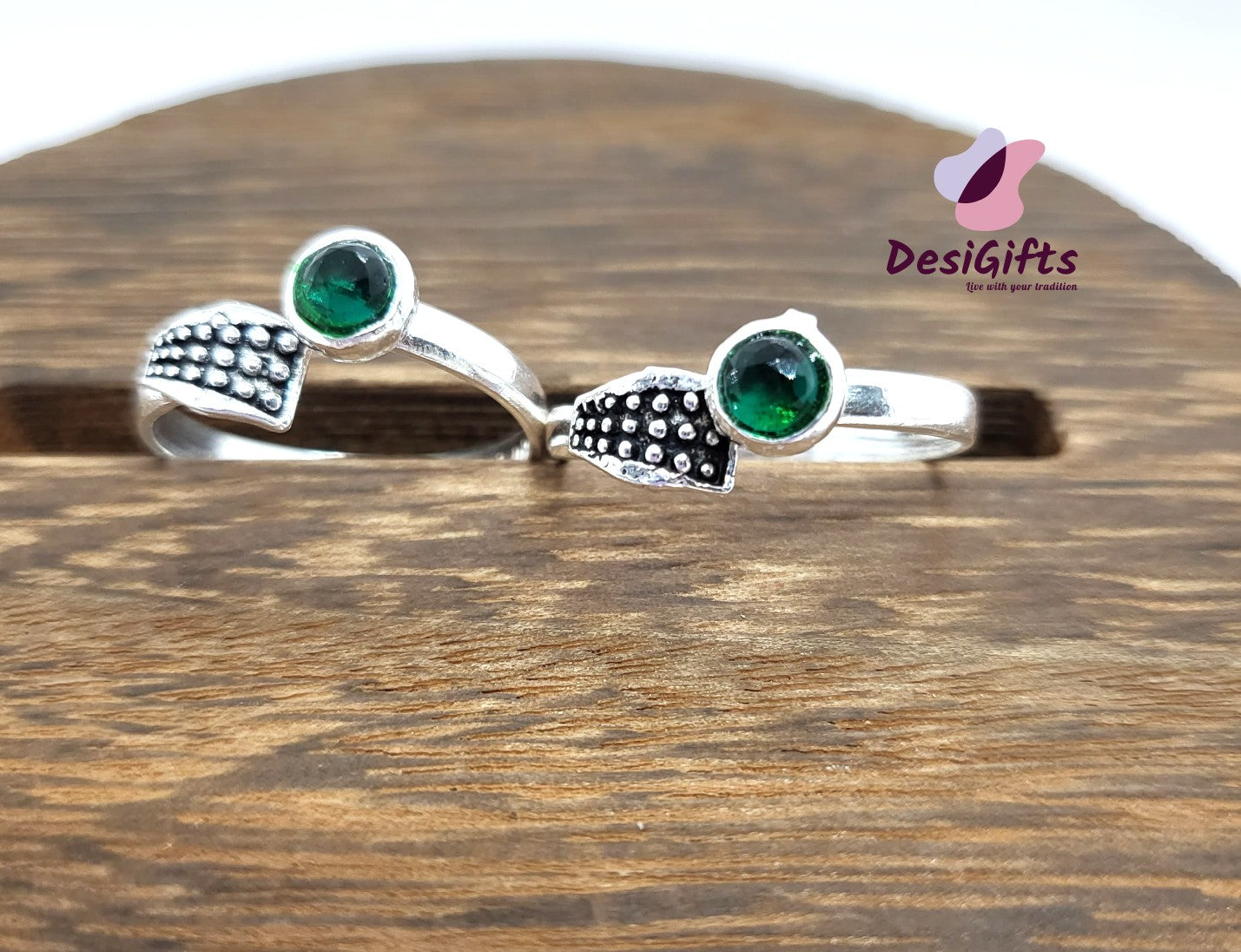 Pure Silve Toe Rings with Studded Green Stones, Free Size, SLTR# 627