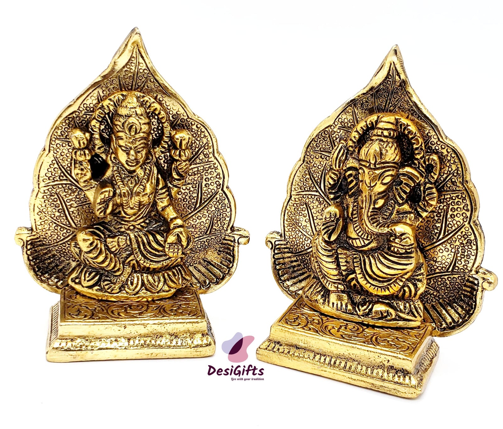 Beautiful Golden Metal Lakshmi Ganesha with Leaf, LGM# 104